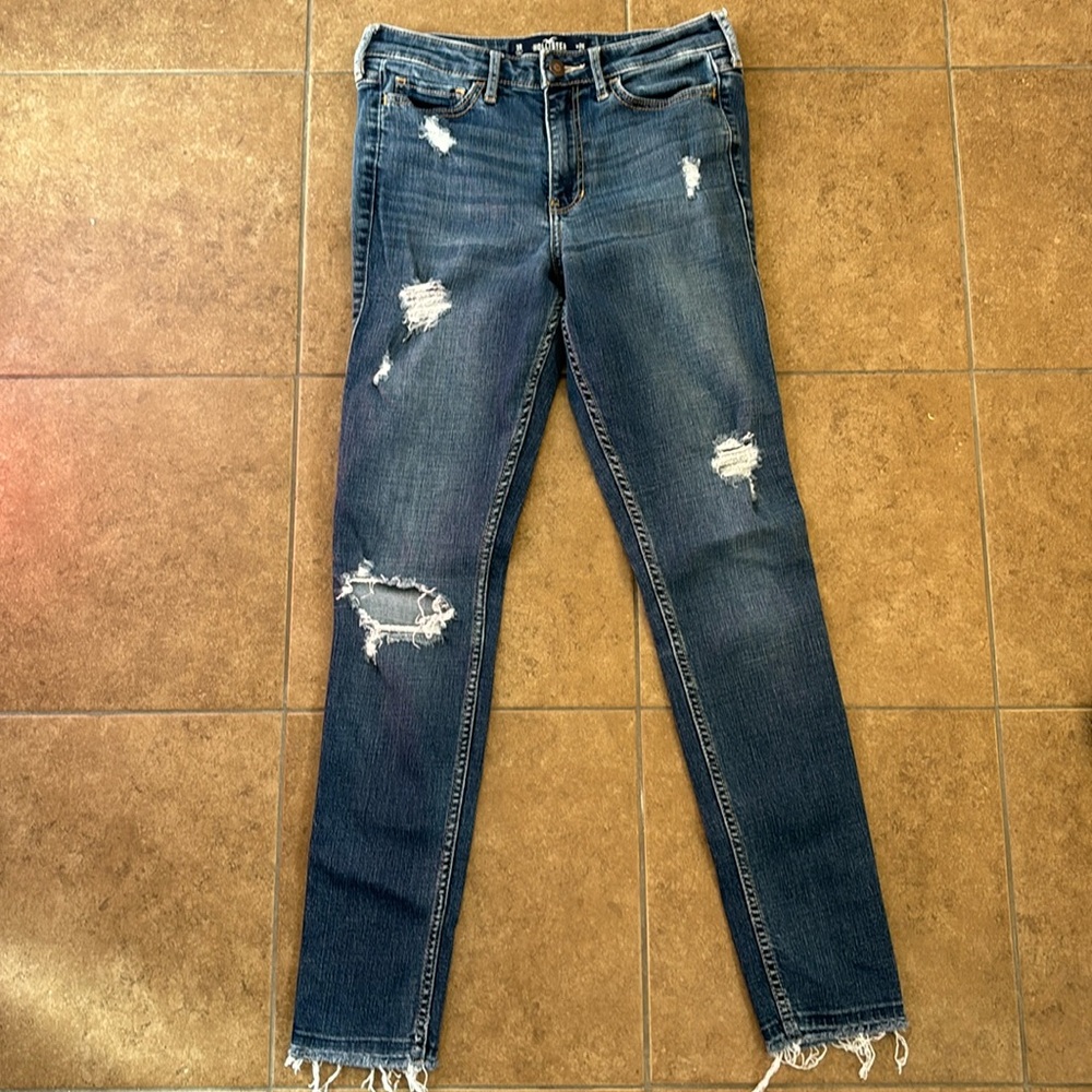 Hollister High Rise super skinny distressed ripped dark wash jeans size 3